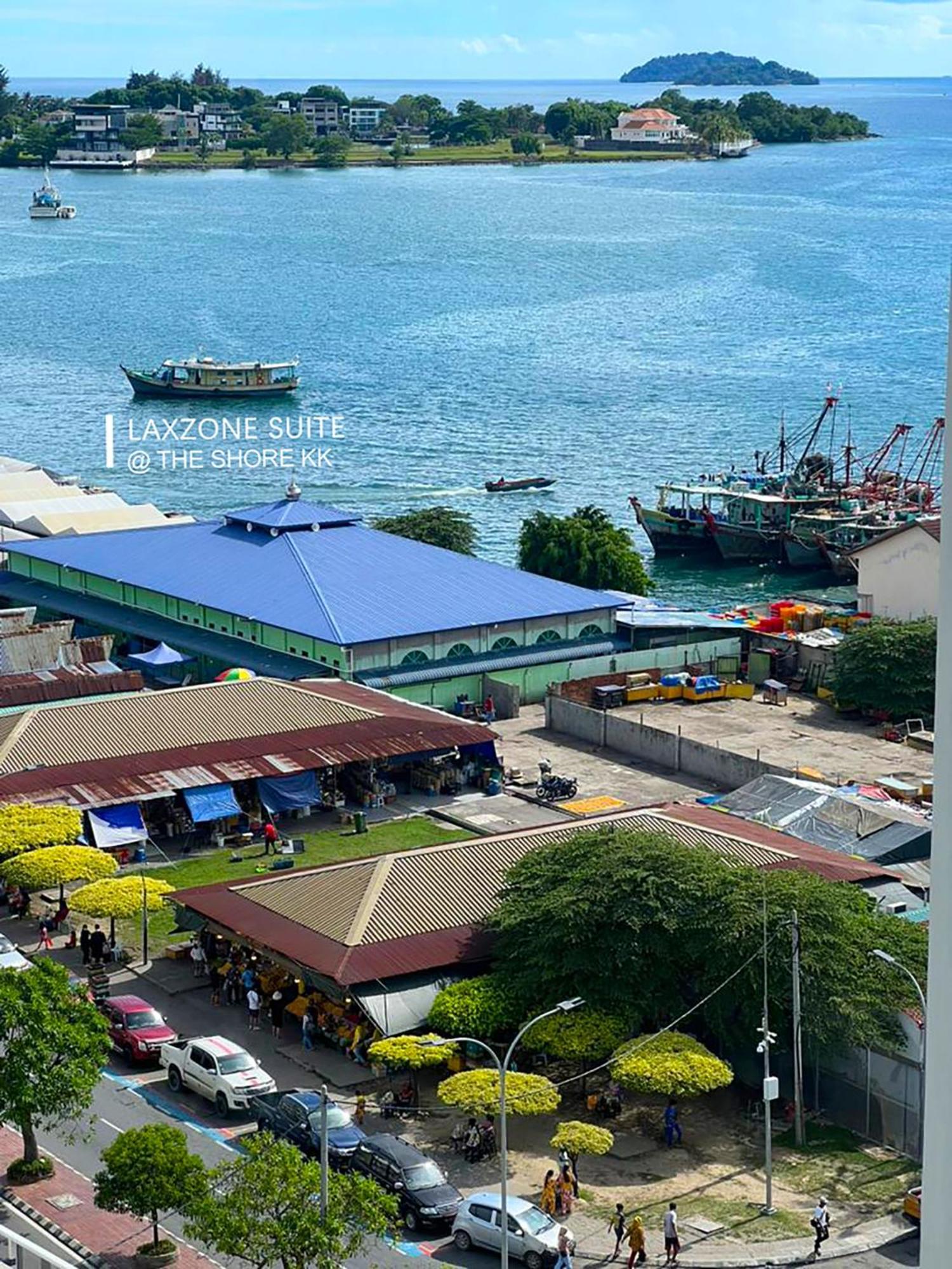 The Shore Cbd Kota Kinabalu By Laxzone Suite Экстерьер фото