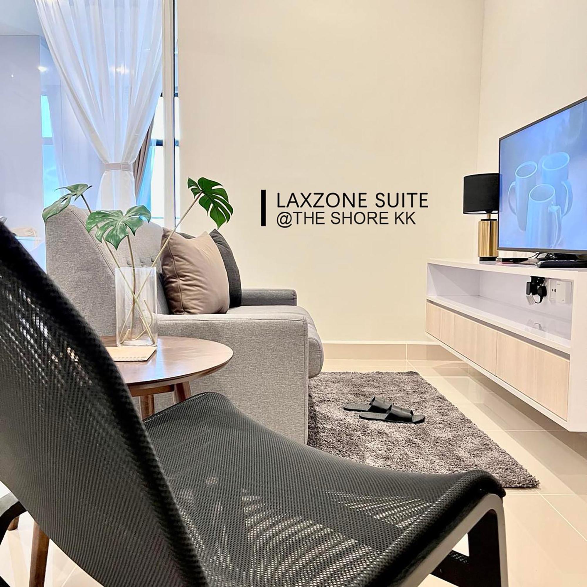 The Shore Cbd Kota Kinabalu By Laxzone Suite Экстерьер фото