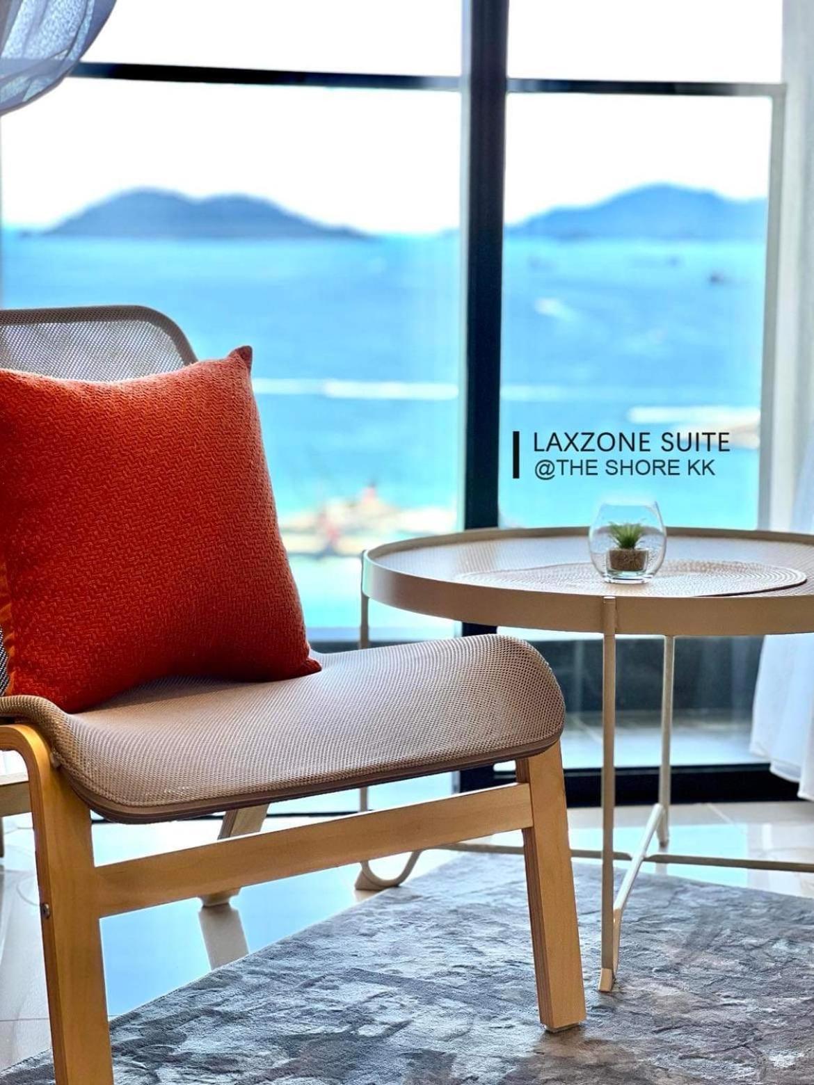 The Shore Cbd Kota Kinabalu By Laxzone Suite Экстерьер фото